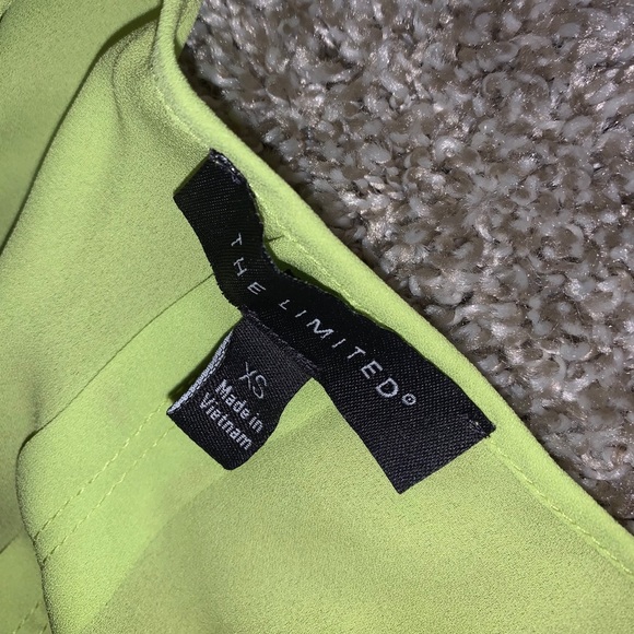 The Limited Women’s Green Blouse - Picture 9 of 10